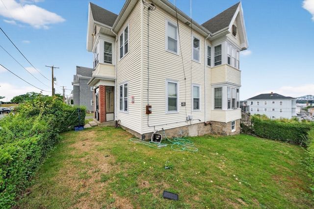420 Bradford Avenue, Fall River, MA 02721