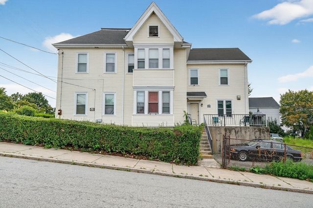 420 Bradford Avenue, Fall River, MA 02721