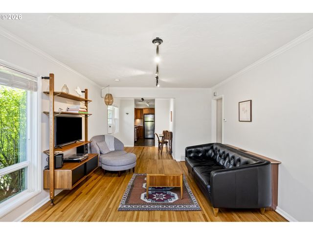 531 Ne CHURCH St, Portland, OR 97211