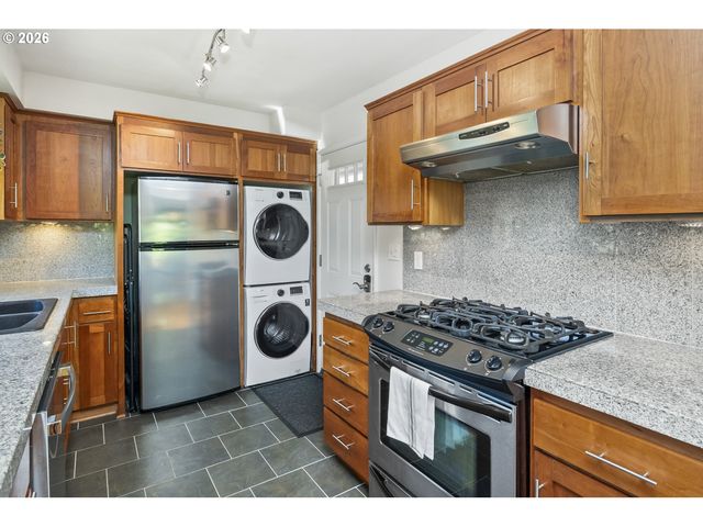 531 Ne CHURCH St, Portland, OR 97211