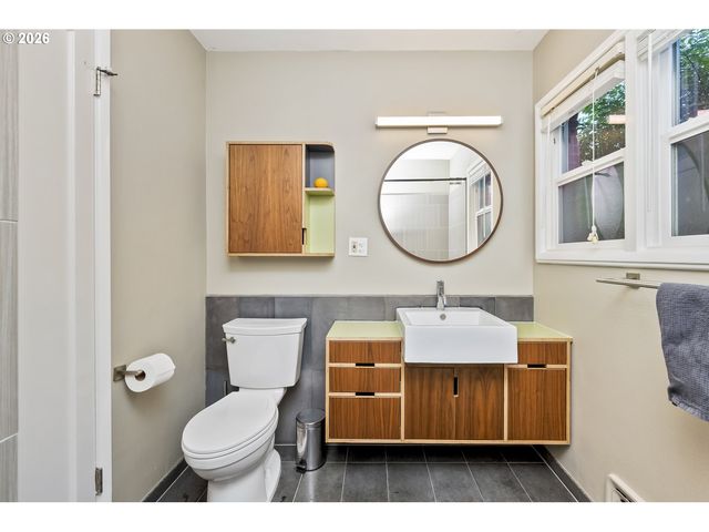 531 Ne CHURCH St, Portland, OR 97211