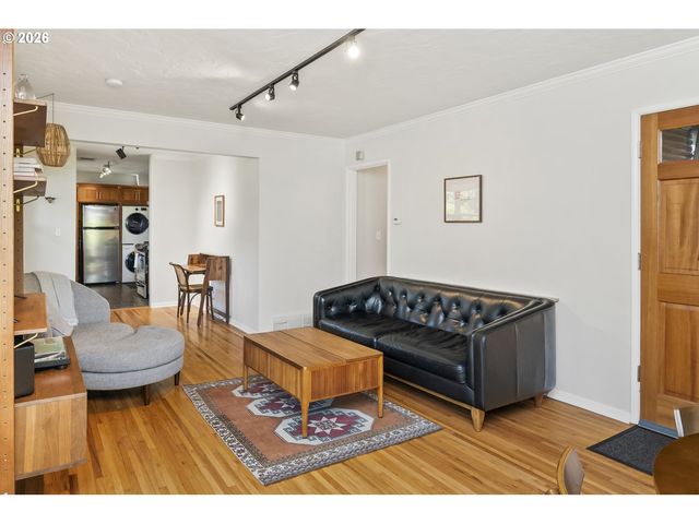 531 Ne CHURCH St, Portland, OR 97211