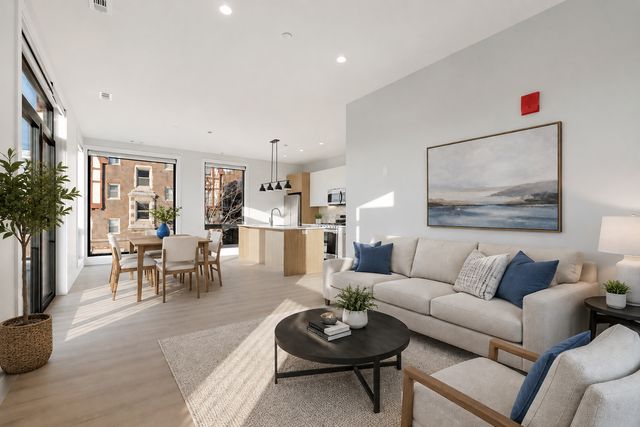 3953 W Dakin Street 201, Chicago, IL 60618