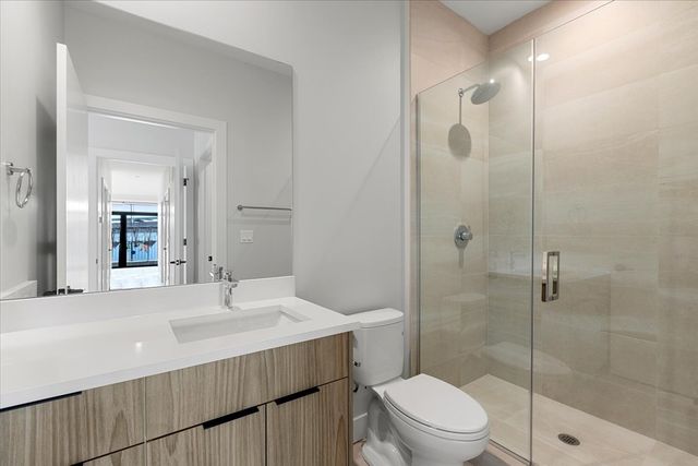 3953 W Dakin Street 201, Chicago, IL 60618