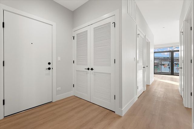 3953 W Dakin Street 201, Chicago, IL 60618