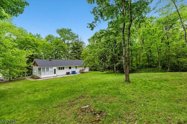111 E Mountain Rd, Hillsborough Twp., NJ 08844