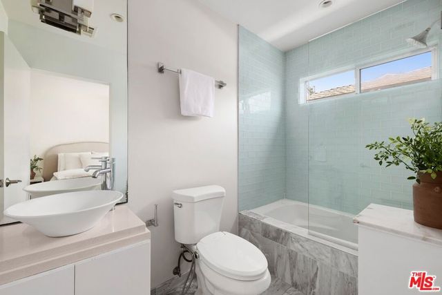 12545 Walsh Avenue, Los Angeles, CA 90066