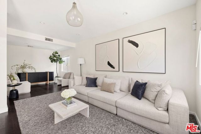 12545 Walsh Avenue, Los Angeles, CA 90066