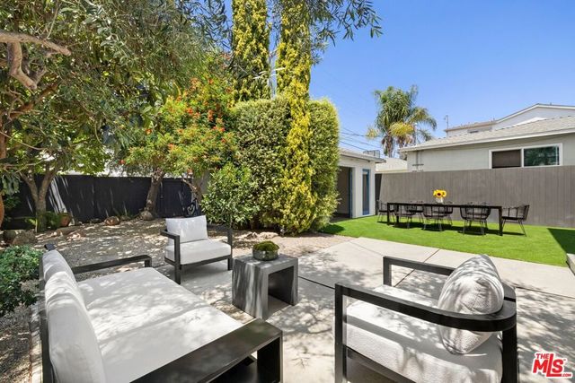 12545 Walsh Avenue, Los Angeles, CA 90066