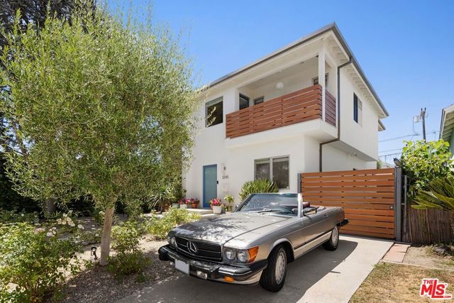 12545 Walsh Avenue, Los Angeles, CA 90066