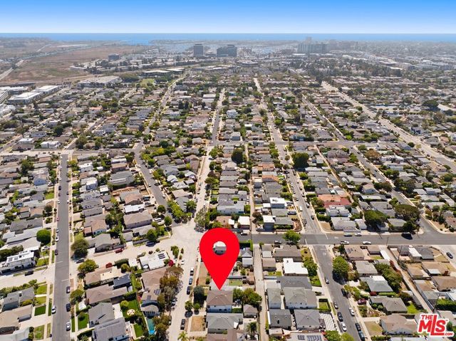 12545 Walsh Avenue, Los Angeles, CA 90066