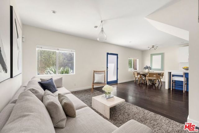12545 Walsh Avenue, Los Angeles, CA 90066
