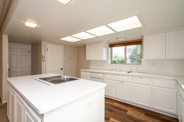 3071 Emerald Ct, Cameron Park, CA 95682