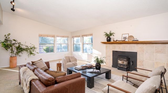 3071 Emerald Ct, Cameron Park, CA 95682