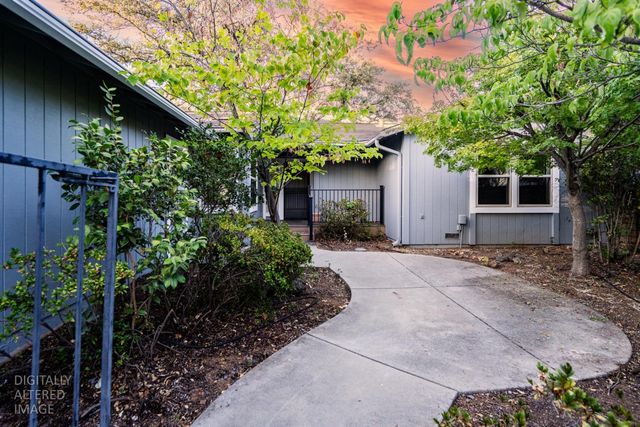 3071 Emerald Ct, Cameron Park, CA 95682