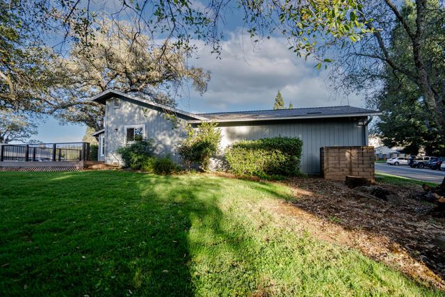 3071 Emerald Ct, Cameron Park, CA 95682