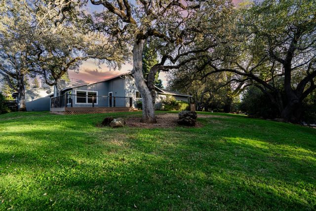 3071 Emerald Ct, Cameron Park, CA 95682