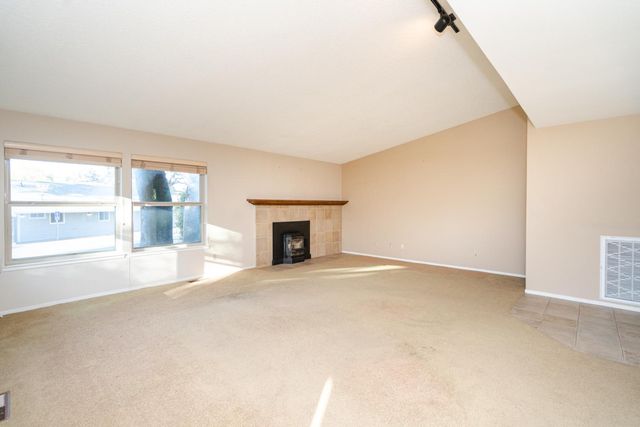 3071 Emerald Ct, Cameron Park, CA 95682