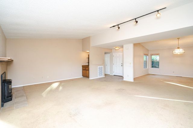 3071 Emerald Ct, Cameron Park, CA 95682