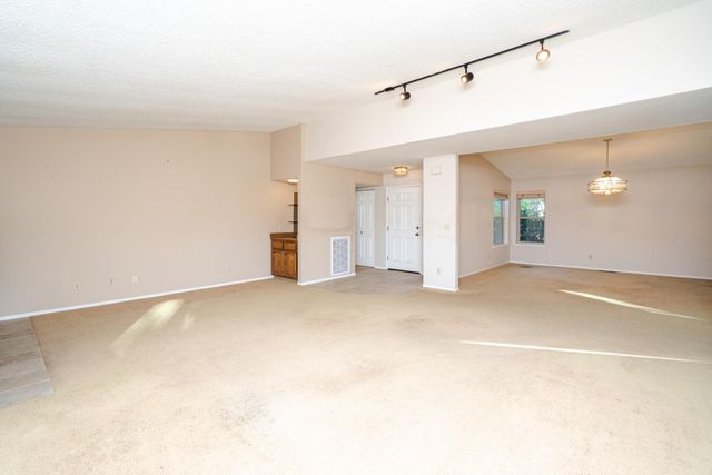 3071 Emerald Ct, Cameron Park, CA 95682