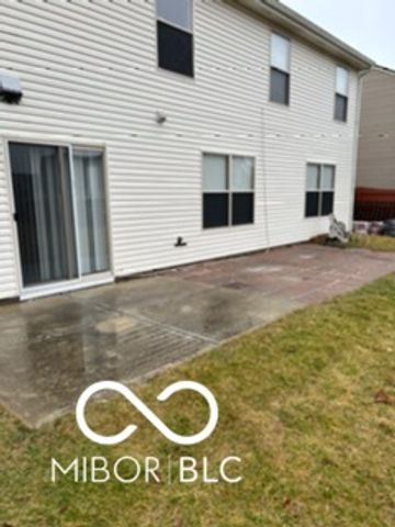 9677 Fireside Lane, Fishers, IN 46038