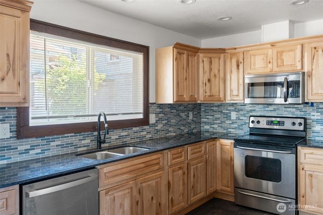 226 SW Lewis St, Chehalis, WA 98532