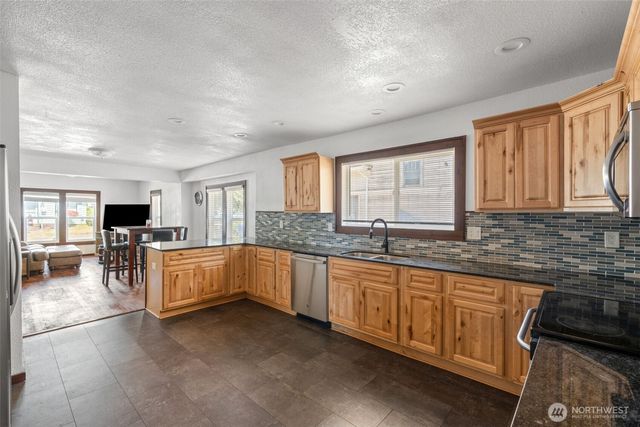 226 SW Lewis St, Chehalis, WA 98532