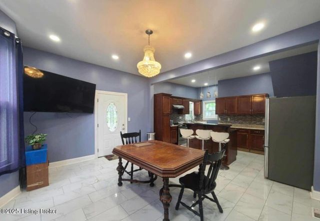 1204 Walter Ave, Louisville, KY 40215