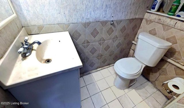 1204 Walter Ave, Louisville, KY 40215