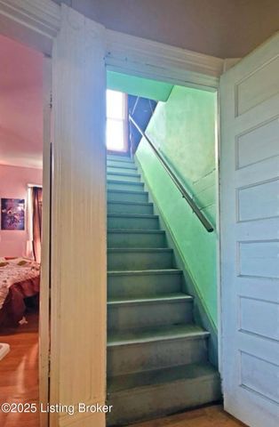 1204 Walter Ave, Louisville, KY 40215