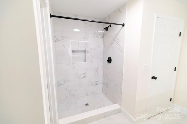 3501 Eastway Drive, Charlotte, NC 28205