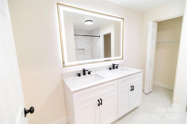 3501 Eastway Drive, Charlotte, NC 28205