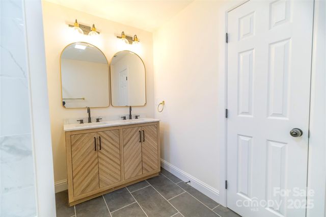 3501 Eastway Drive, Charlotte, NC 28205