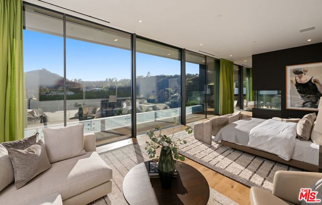 2341 Gloaming Way, Beverly Hills, CA 90210