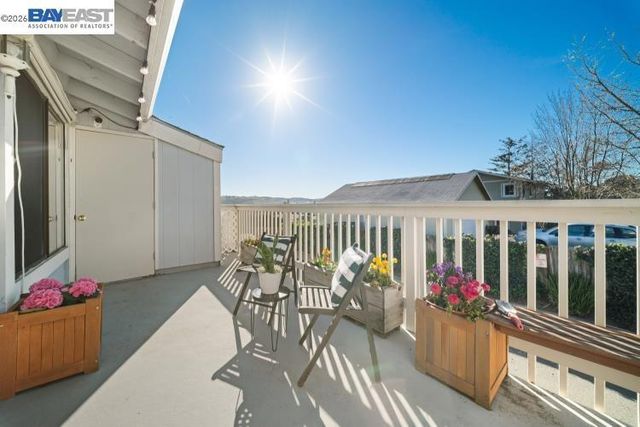 347 E T St, Benicia, CA 94510