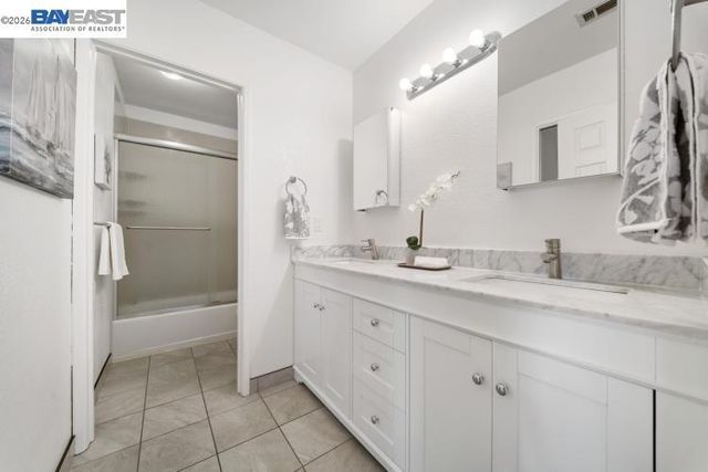 347 E T St, Benicia, CA 94510