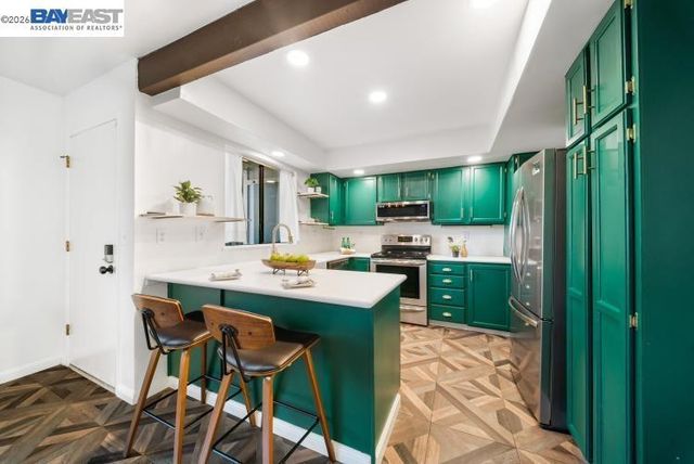 347 E T St, Benicia, CA 94510