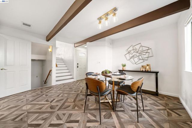 347 E T St, Benicia, CA 94510