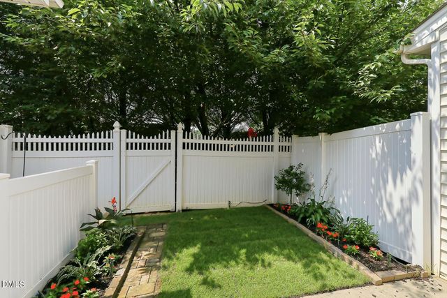 2625 Asher View Court, Raleigh, NC 27606