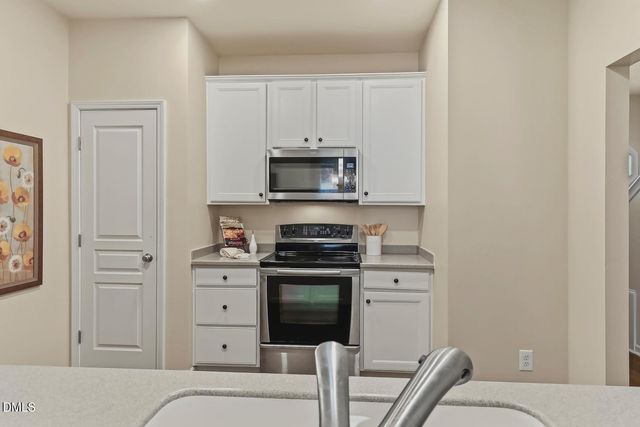 2625 Asher View Court, Raleigh, NC 27606