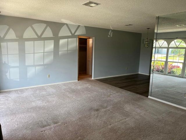 1333 SE San Sovina Terrace, Port St Lucie, FL 34952