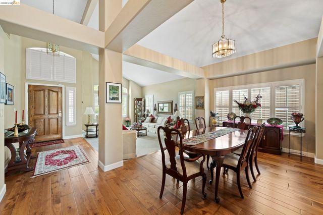2433 Mimosa Way, Antioch, CA 94509
