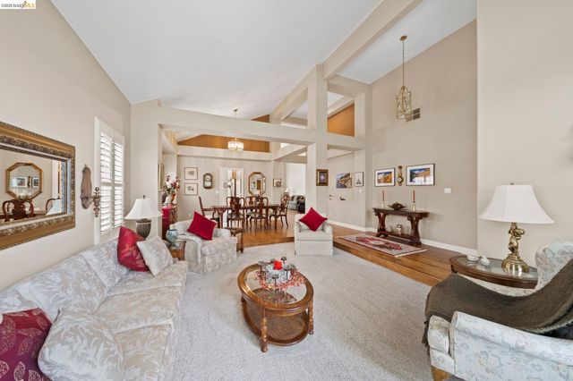 2433 Mimosa Way, Antioch, CA 94509