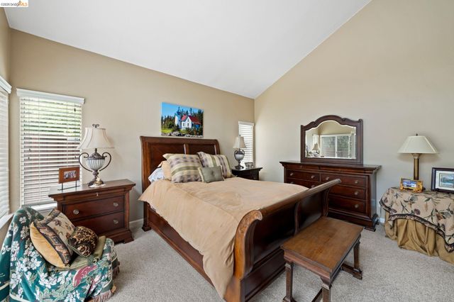 2433 Mimosa Way, Antioch, CA 94509
