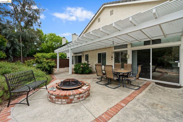 2433 Mimosa Way, Antioch, CA 94509