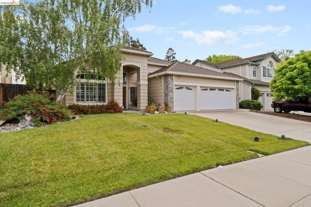 2433 Mimosa Way, Antioch, CA 94509
