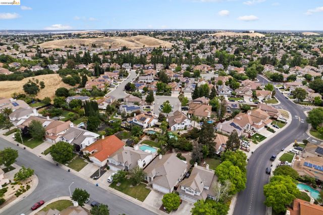 2433 Mimosa Way, Antioch, CA 94509