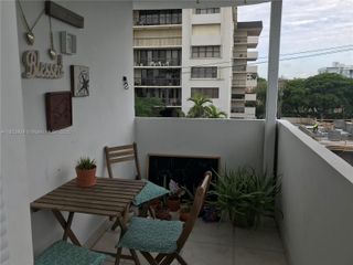 1075 93rd St 404, Bay Harbor Islands, FL 33154