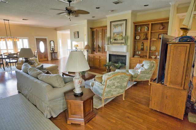 766 County Road 206, Sargent, TX 77414