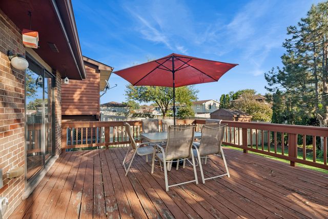 8959 W 169th Place, Orland Hills, IL 60477